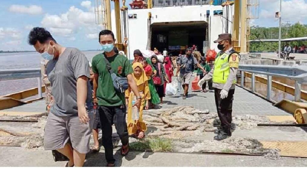 Hadapi Arus Mudik Lebaran, 118 Penumpang Dari Jawa Tiba di Pelabuhan Bahaur.