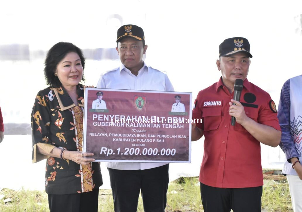 Gubernur Sugianto Sabran dan Anggota DPR RI Agustiar Sabran Gratiskan 3000 Paket Sembako.