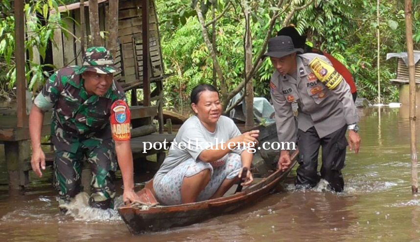 Tim Gabungan TNI-Polri Tinjau Banjir Kelurahan Marang