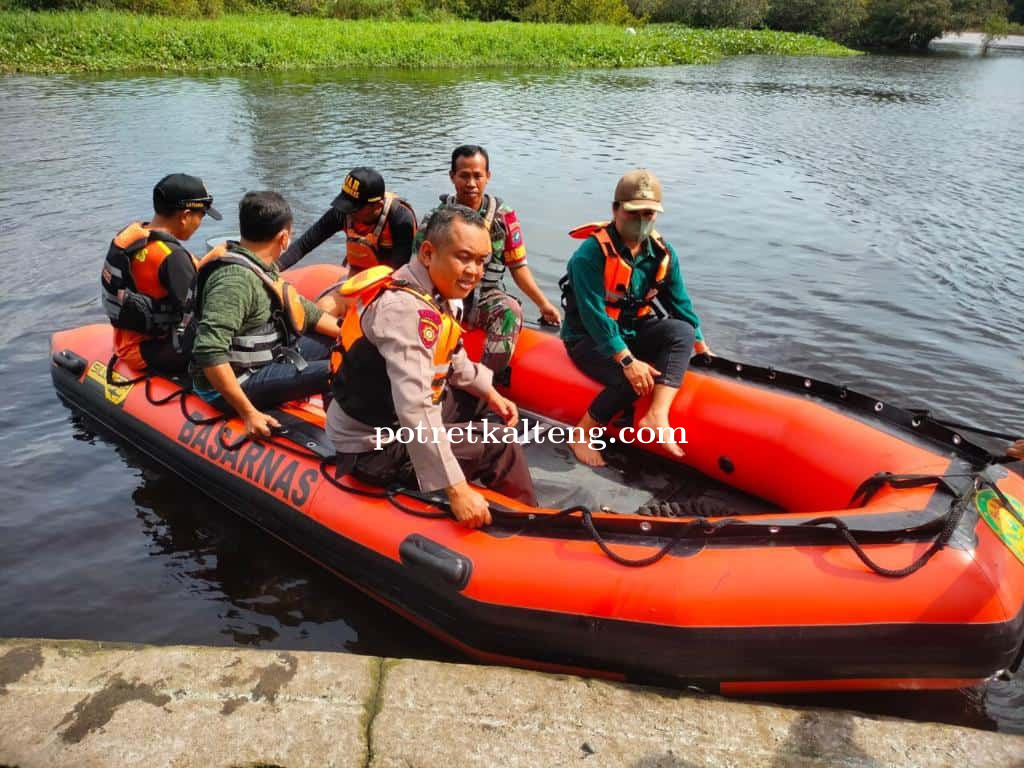 Personel Gabungan Terus Lakukan Pencarian Anak yang Diduga Tenggelam di Sungai Kahayan