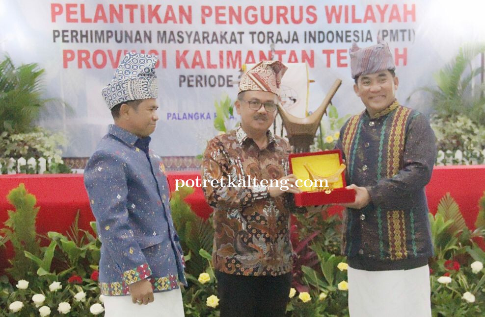 Herson B Aden Hadiri Pelantikan Pengurus Wilayah Persatuan Masyarakat Toraja Indonesia (PW PMTI)