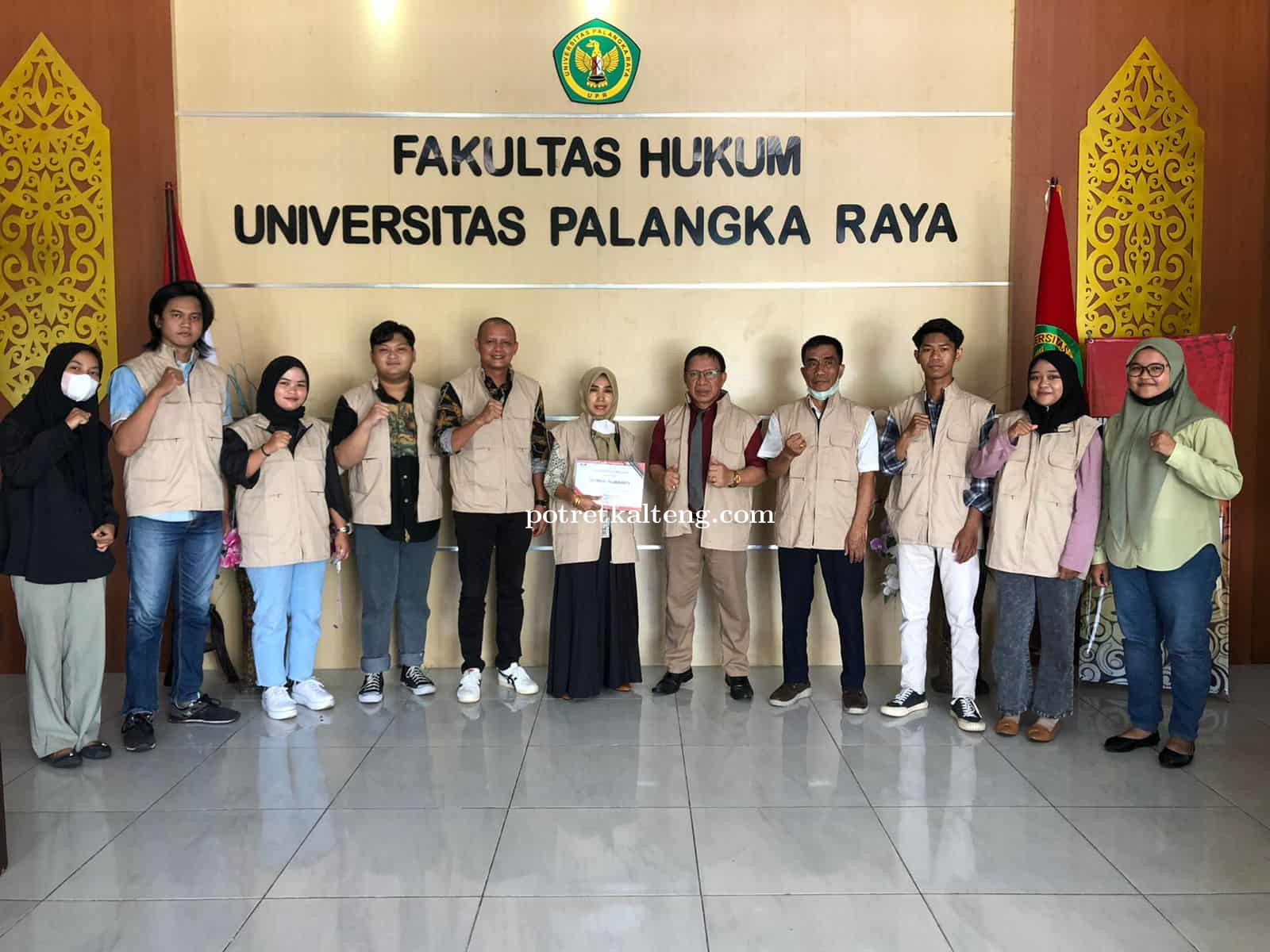 Ikut Berpartisipasi Dalam Perekaman Tipidkor, FH UPR Raih Penghargaan Dari KPK RI