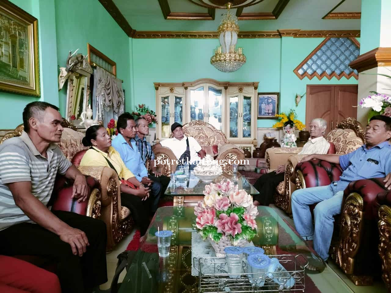Diduga Kades Melakukan Asusila, Warga Hajak Mengadu Ke Anggota DPRD Barito Utara