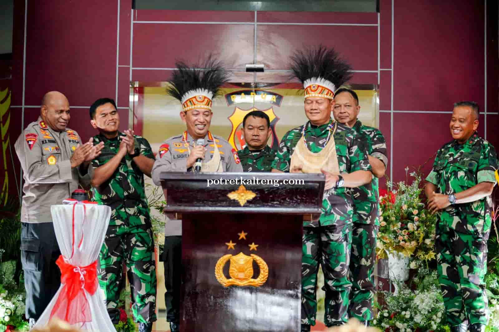 Kapolri dan Panglima TNI Resmikan Polda Papua Baru