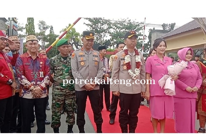 Penyambutan Kapolres Kapuas yang Baru Berlangsung di Mapolres Kapuas