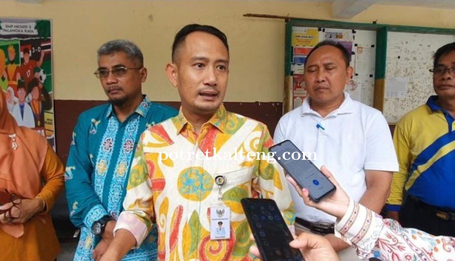 Pemerintah Kota Palangka Raya Jamin Siswa Tidak Mampu Untuk Dapatkan Seragam Sekolah