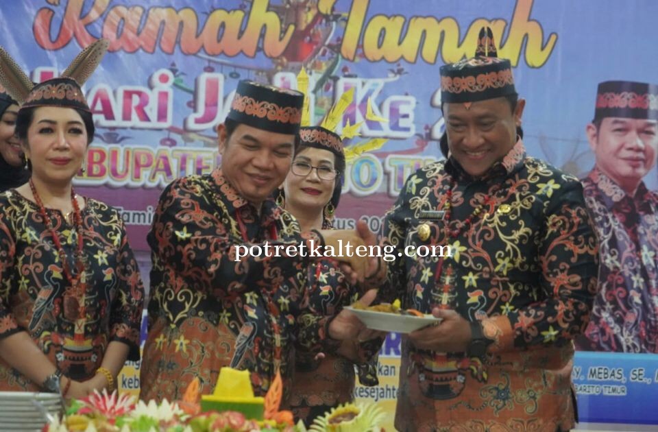 Hadiri Hari Jadi ke-21 BarTim. Wagub Kalteng Harap Kolaborasi Pemprov dan Pemkab Bisa Diperkuat