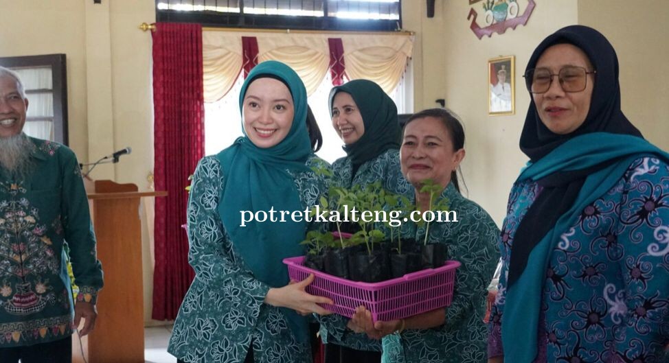 TP PKK Kota Palangka Raya Gelar Sosialisasi Pemanfaatan Pekarangan Sebagai Sumber Pangan 