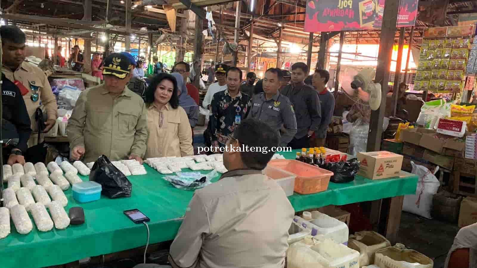 Pj. Bupati Barito Selatan Kunjungi Pasar Tradisional