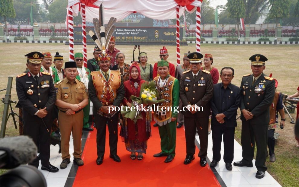 Hadiri Upacara Peringatan HUT ke-78 TNI, Gubernur Kalteng Imbau Masyarakat Stop Bakar Lahan