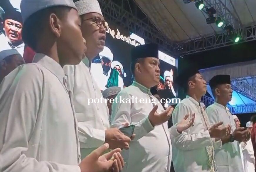 Pj. Bupati Barsel Hadiri Kalteng Bersholawat