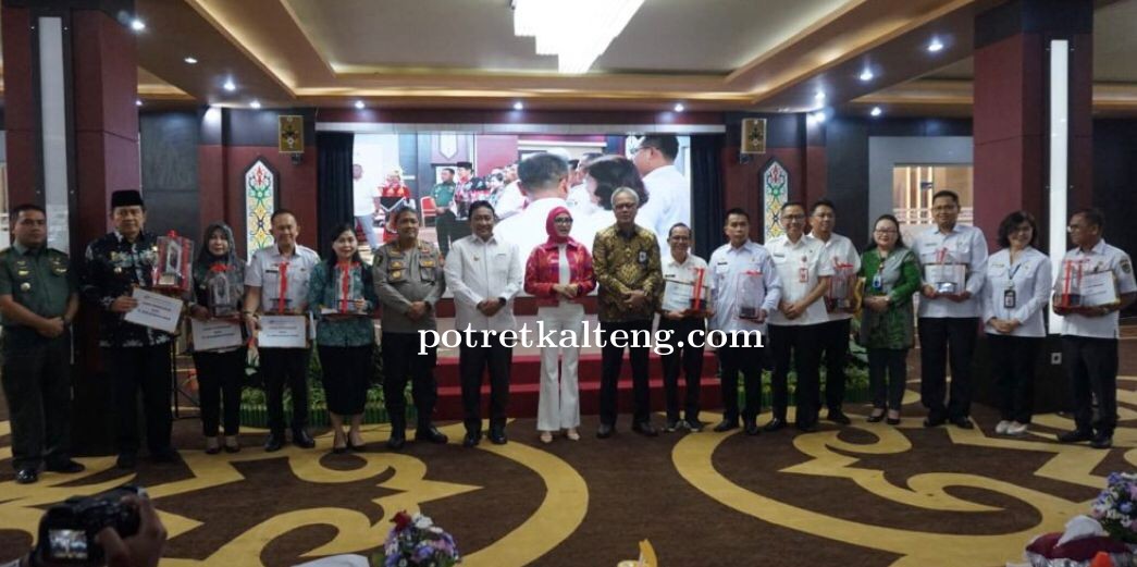 Pemko Palangka Raya Raih Penghargaan Pada Pameran Inovasi Penurunan Stunting