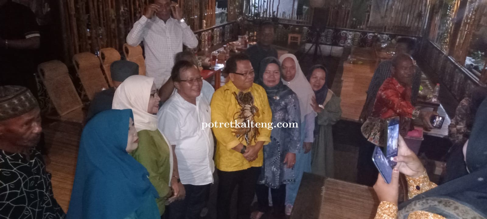 Erlin Hardi dan Iber Hadiri  Undangan Warga Mambulau Kecamatan Kapuas Hilir