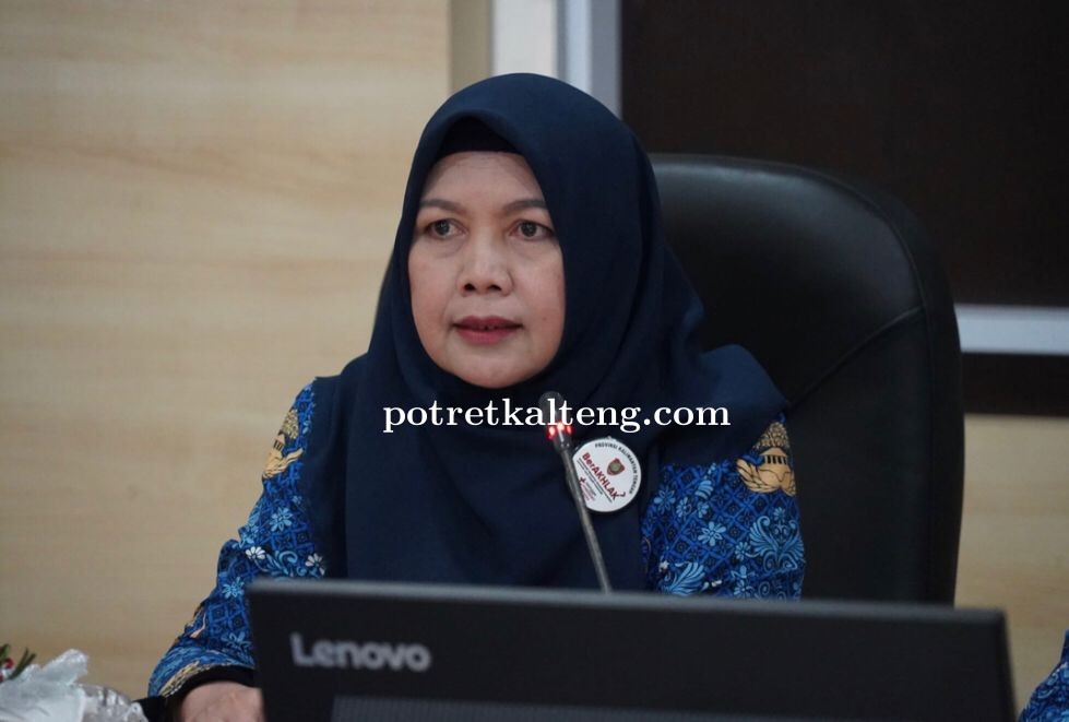 Asisten Ekbang Pemprov Kalteng Hadiri Konferensi Pers Statistik BPS Provinsi Kalteng Per September 2