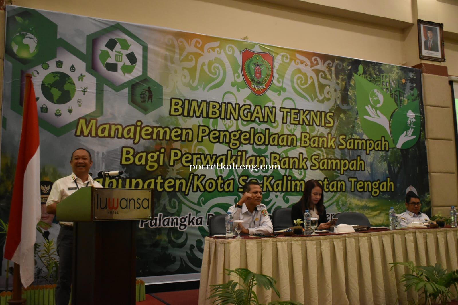 Pemerintah Provinsi Kalimantan Tengah Gelar Bimtek Pengelolaan Bank Sampah untuk Meningkatkan Kapasi