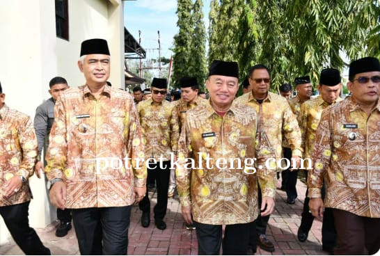 Bupati Barsel Hadiri Puncak Peringatan Hari Jadi ke-73 Kabupaten HSU di Amuntai