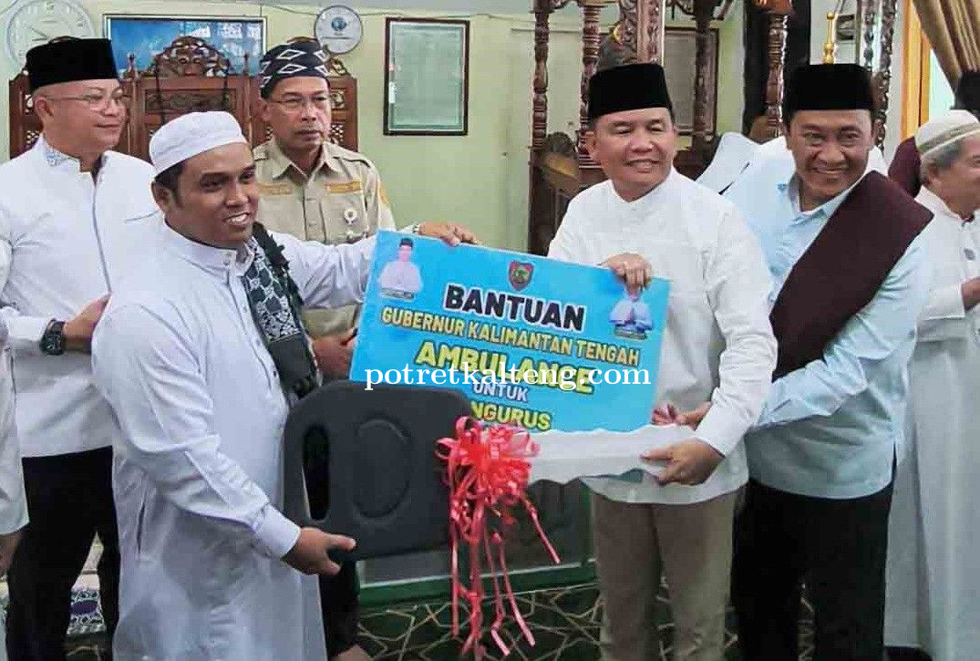 Gubernur Agustiar Sabran Serahkan Dua Unit Ambulans untuk Masjid Luthfillah, Perkuat Akses Layanan K