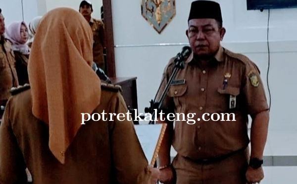 Yustinus Gunihardi Resmi Jabat Sekretaris DPRD Kota Palangka Raya