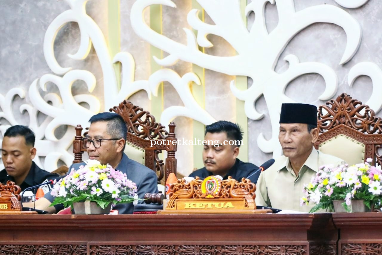 DPRD Kalteng Bahas Raperda Hak Keuangan dan RPJMD 2025–2029 dalam Rapat Paripurna ke-11