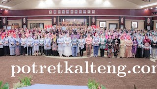 Hj. Siti Saniah Wiyatno Hadiri Penutupan Rakerda Kader PKK Kalteng 2025  