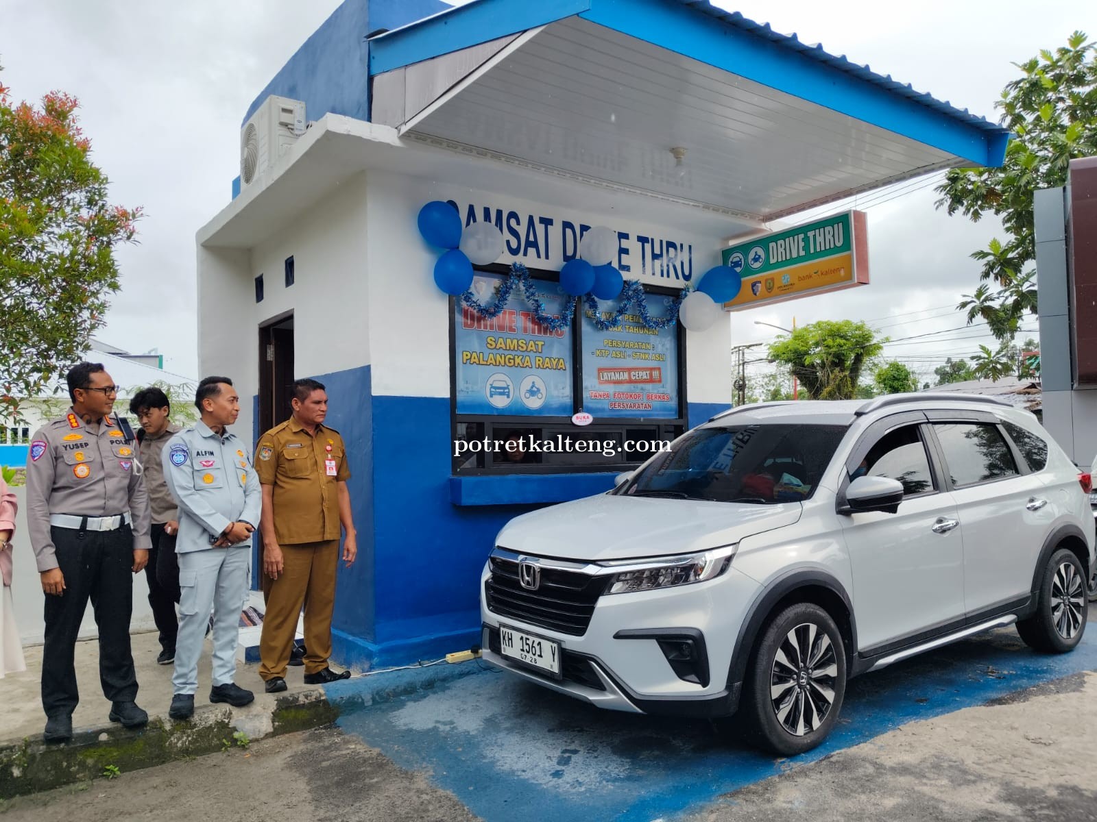 Bapenda Kalteng Hadirkan Samsat Drive Thru, Bayar Pajak Kendaraan Kini Cukup 2 Menit