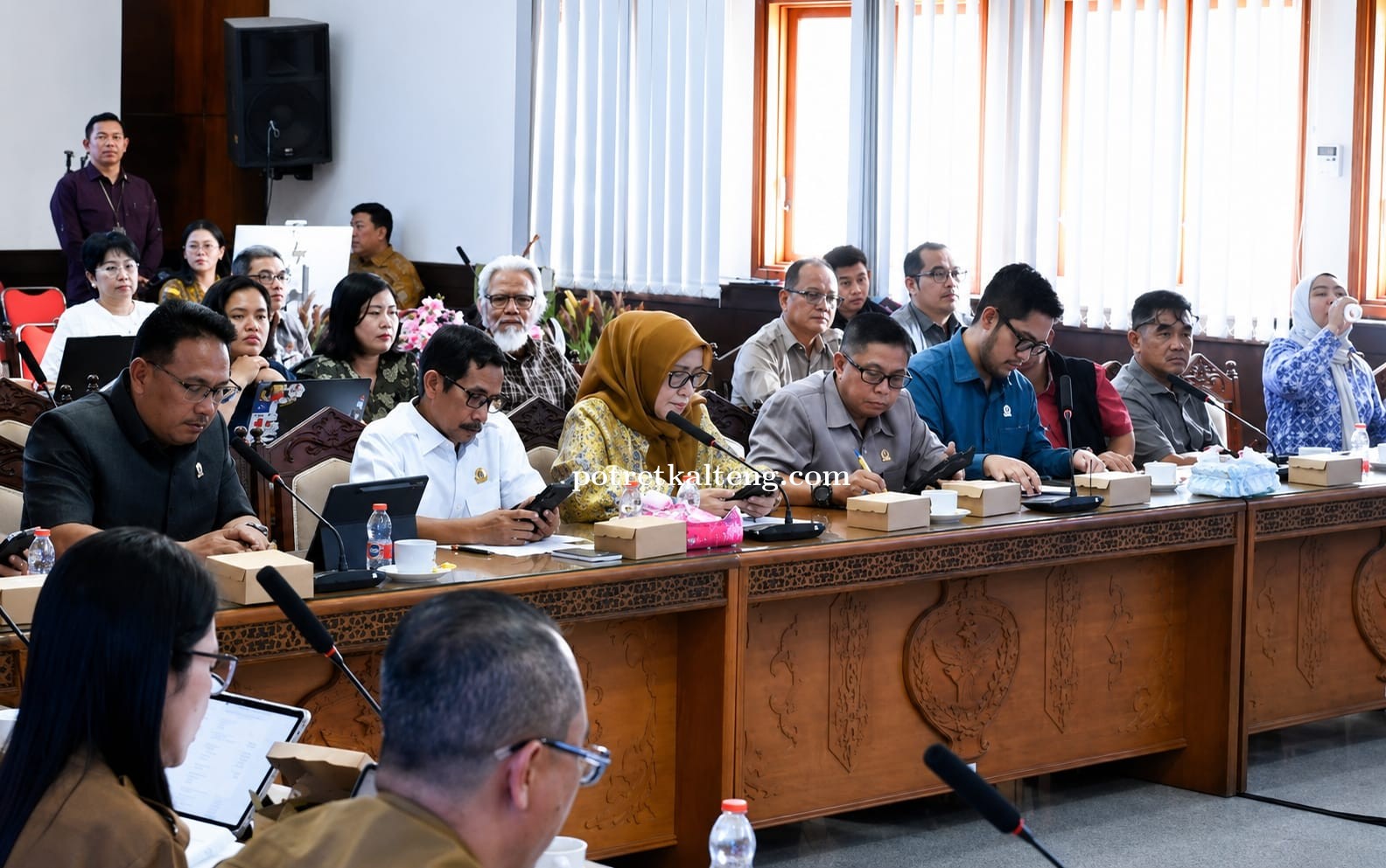 BANGGAR DPRD KALTENG BERSAMA TAPD BAHAS SINKRONISASI PROGRAM DAN ANGGARAN DAERAH