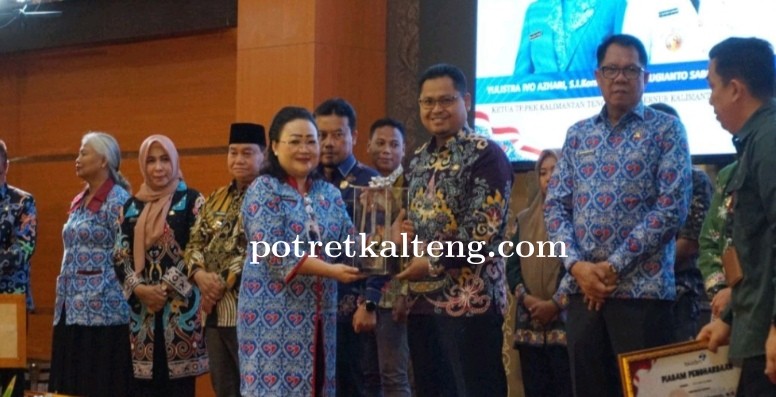 Pemko Palangka Raya Terima Penghargaan dari BKKBN Atas Komitmen dalam Pengendalian Penduduk