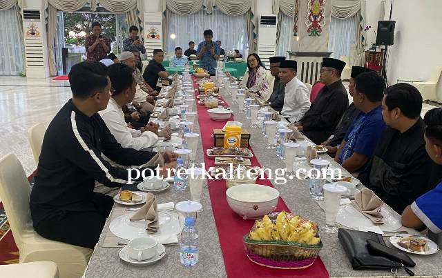 Buka Puasa Bersama Gubernur Kalteng dan Pimpinan Organisasi Wartawan dan Media