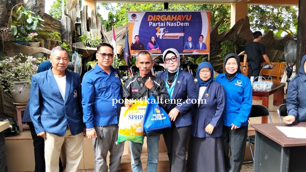Nasdem Barut Peringati HUT Ke-14 Dengan Pembagian Sembako di Kantor DPD