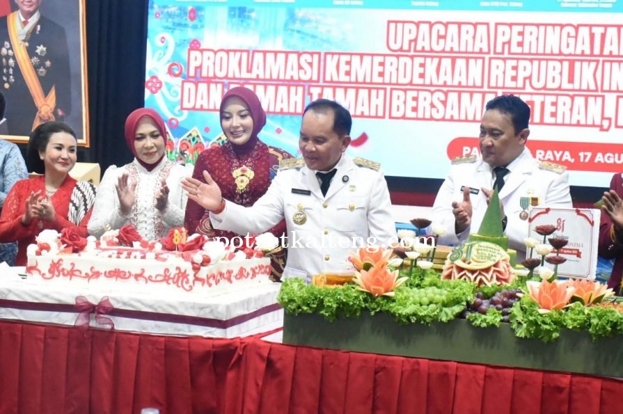 HUT KE-81 RI DAN HUT KE-54 GUBERNUR AGUSTIAR SABRAN JADI MOMENTUM KEBERSAMAAN