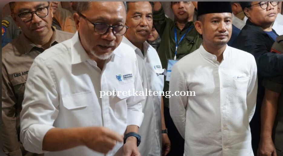 Menteri Perdagangan di Dampingi Walikota Palangka Raya Tinjau Pasar Besar