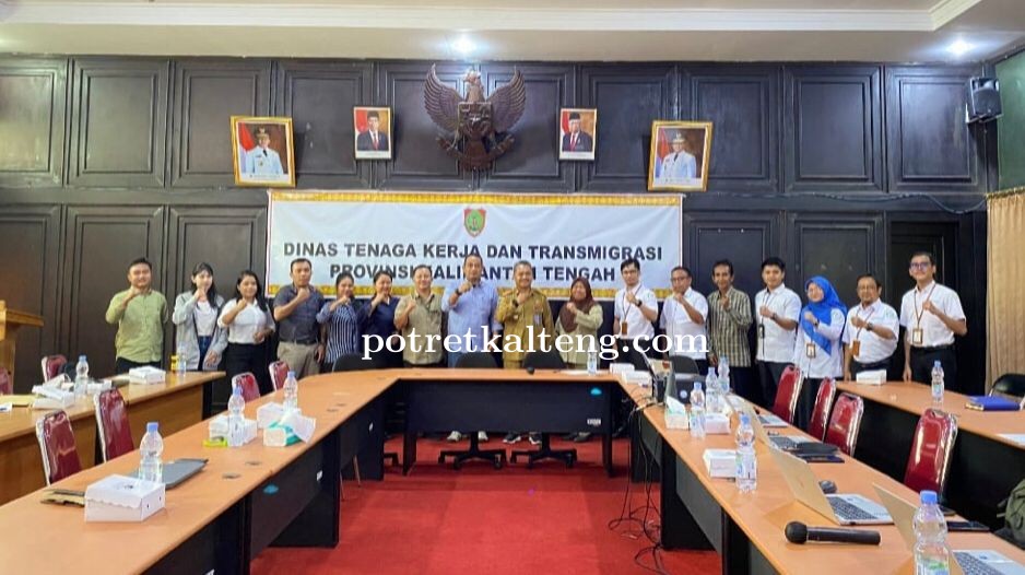 Disnakertrans Kalteng Dampingi Wasrikber BPJS Kesehatan dan BPJS Ketenagakerjaan