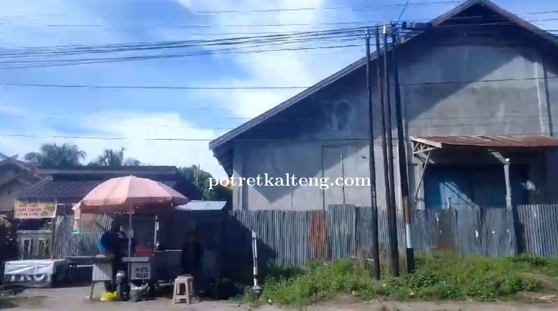 Miris, Akses Jalan Salah Satu Gereja di Palangka Raya di Tutup Oleh Pihak Gudang Yang Berdekatan