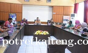 Sekda Drs Septedy Pimpin Rapat KKN Mahasiswa IAIN Palangkaraya Angkatan 36 Tahun 2023 di Kab Kapuas