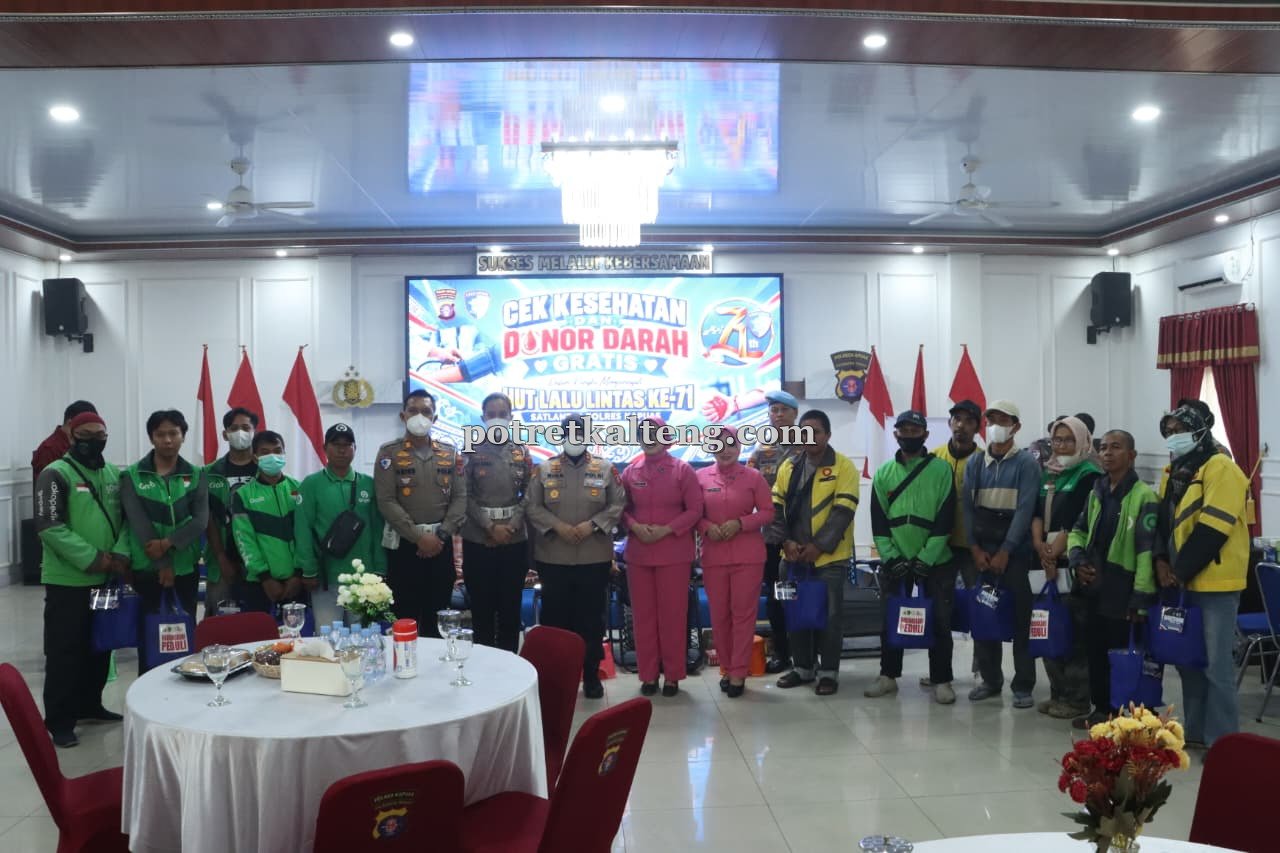Sambut Hari Lalu Lintas Bhayangkara ke-71, Polres Kapuas Gelar Donor Darah dan Pengobatan Gratis