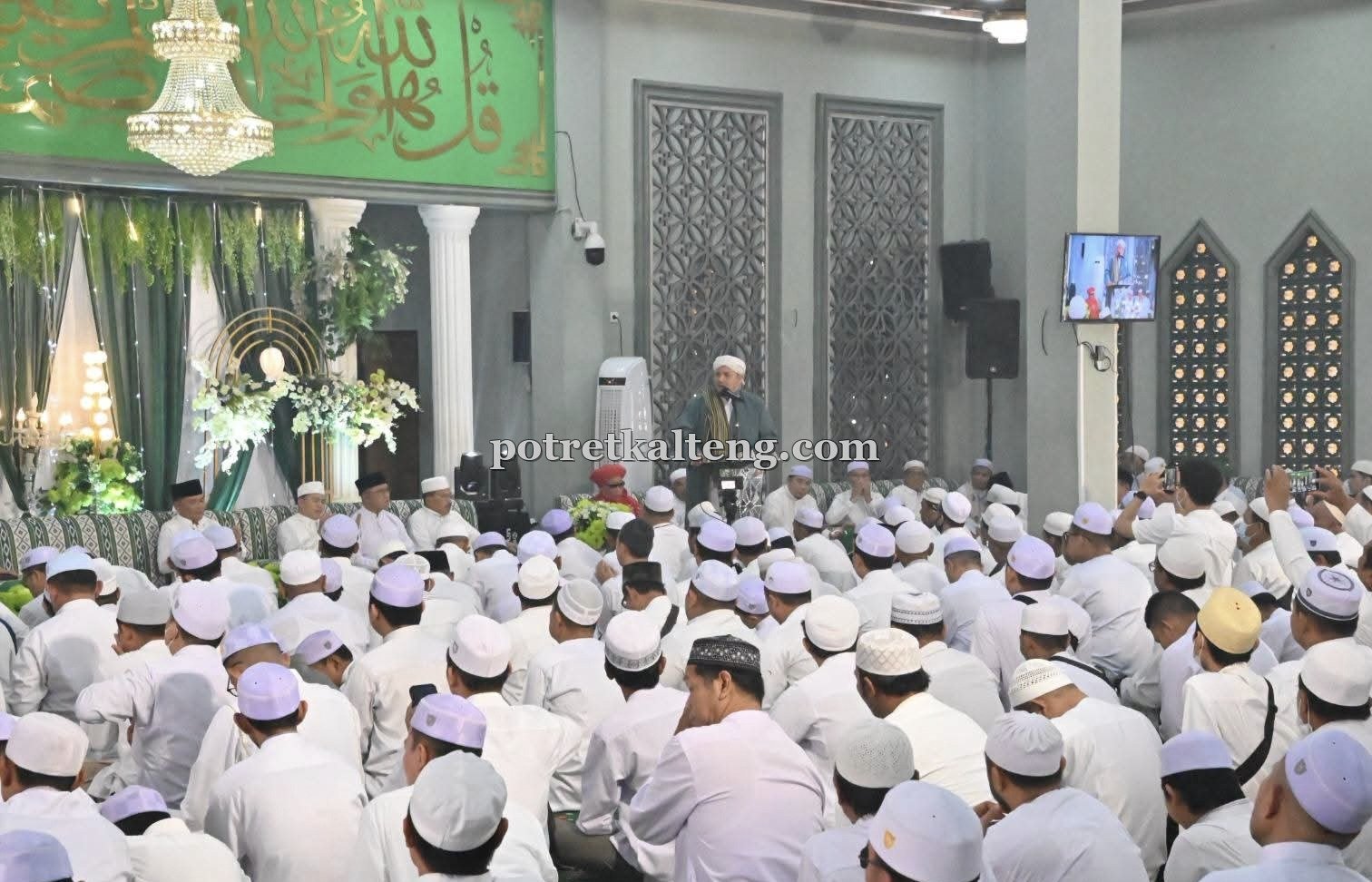Maulid Nabi, Gubernur Agustiar Tekankan Pentingnya Akhlak Generasi Muda