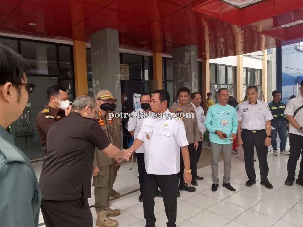 Wakil Bupati Barsel Buka Bakti Sosial Katarak, Puluhan Warga Dapat Layanan Gratis