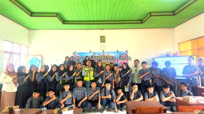 39 Pelajar Teweh Timur Dibekali Pengetahuan untuk Menghindari Narkoba oleh PAMA BEKB