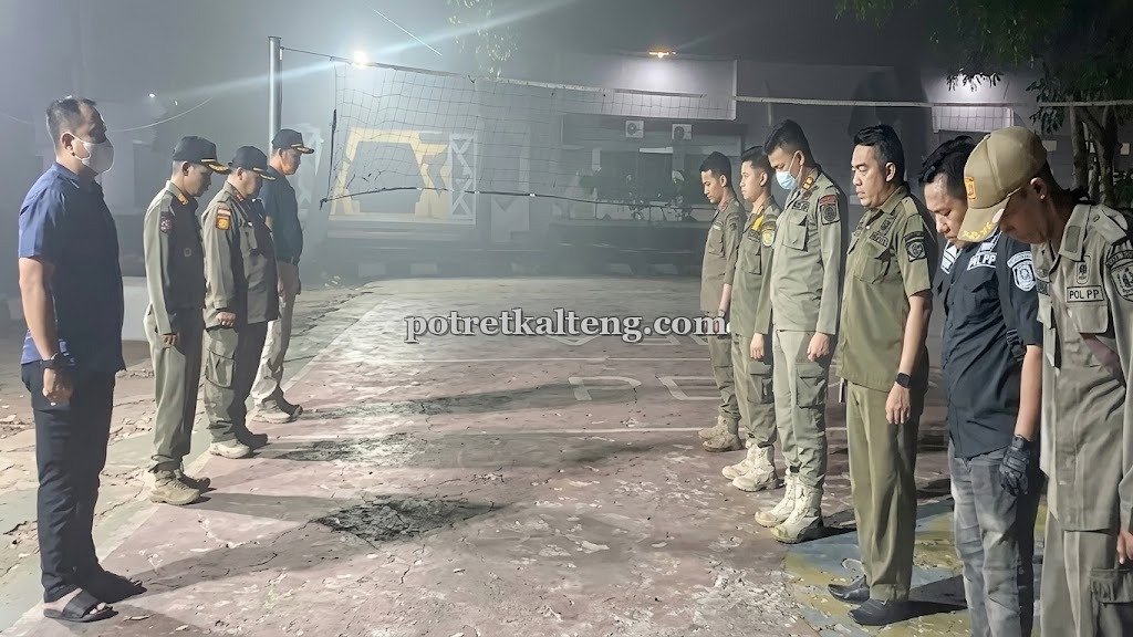 Satpol PP Barsel Bubarkan Remaja yang Masih Berkeliaran hingga Larut Malam