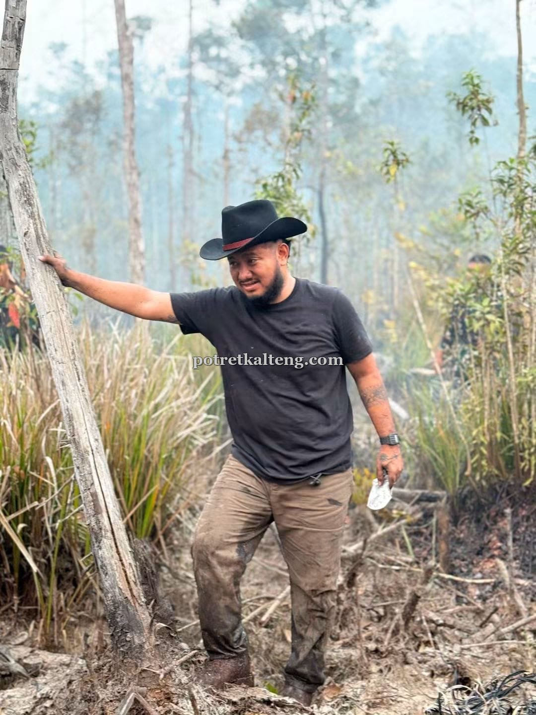 Wabup Bartim Pimpin Penanganan Karhutla di Sarapat, Dua Hektare Lahan Terbakar