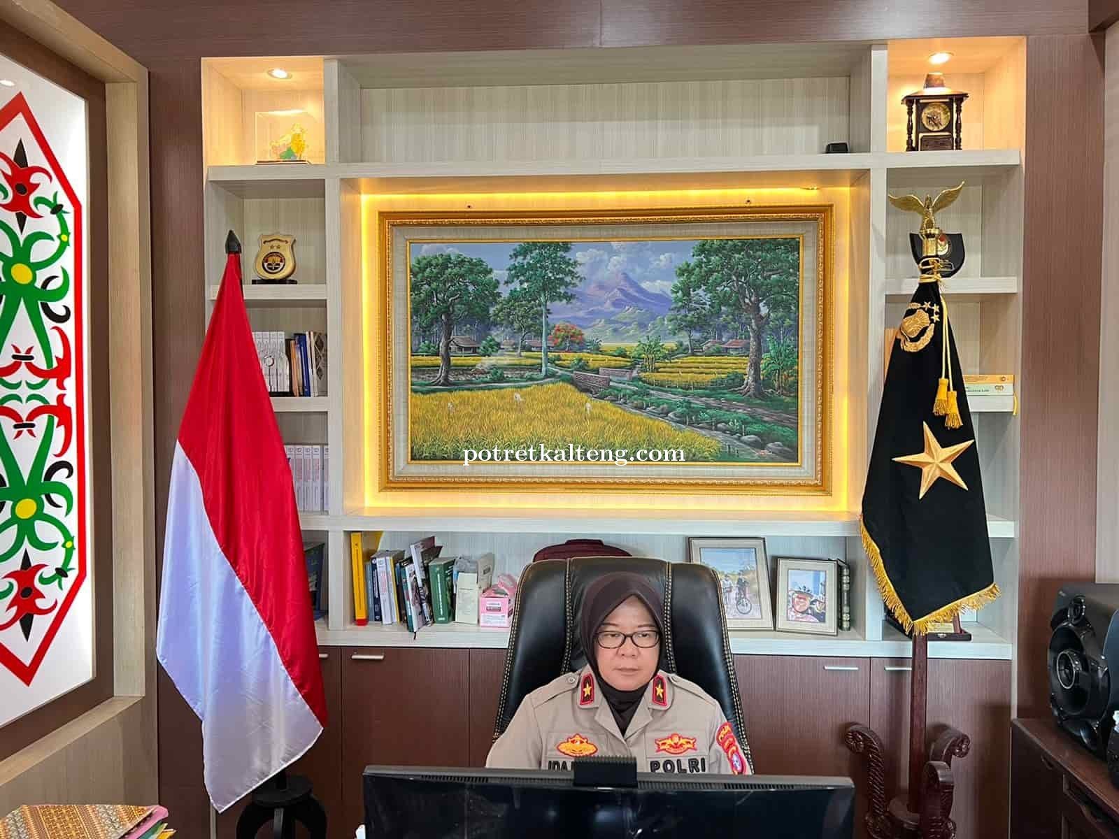 Wakapolda Kalteng Jadi Narasumber Dalam Webinar Nasional Fakultas Hukum UPR.