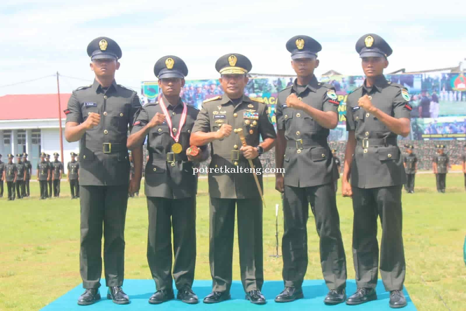 PUTRA DAERAH RAJA AMPAT DILANTIK SEBAGAI LULUSAN TERBAIK DIKMATA TNI AD GELOMBANG I TA 2022