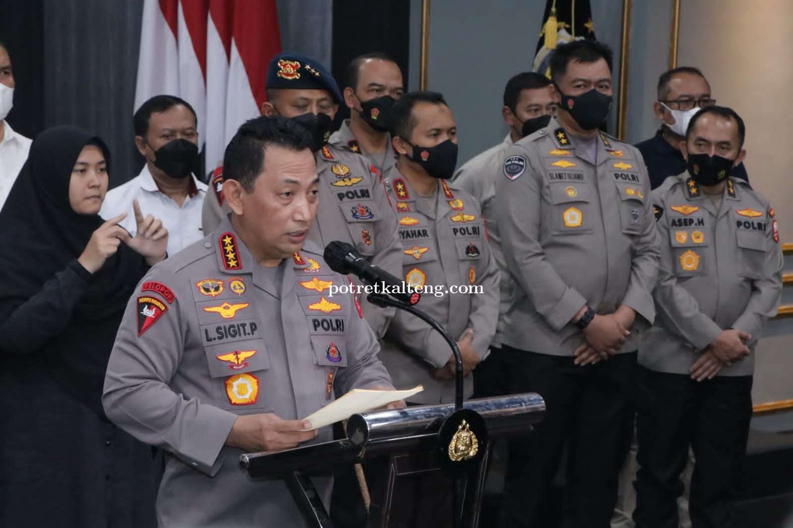 Breaking News, Polri Tetapkan 6 Tersangka Dalam Tragedi Kanjuruhan