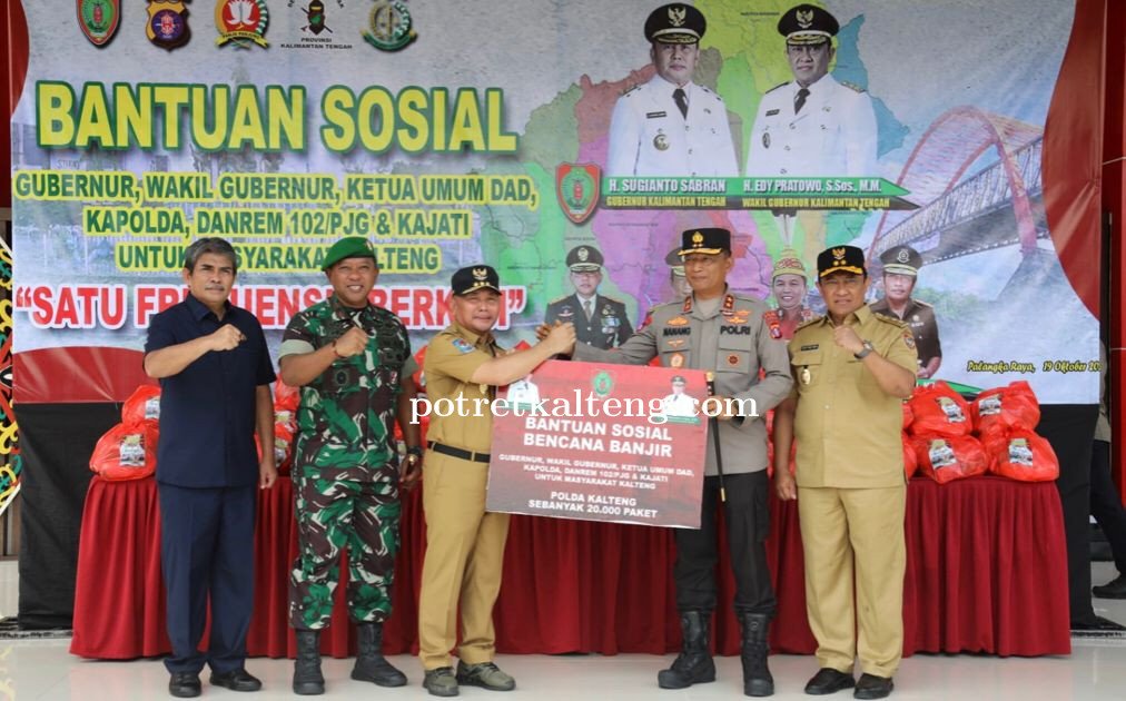 Bantu Korban Banjir, Gubernur Kalteng Gandeng Polda Kalteng Salurkan Bantuan Sosial
