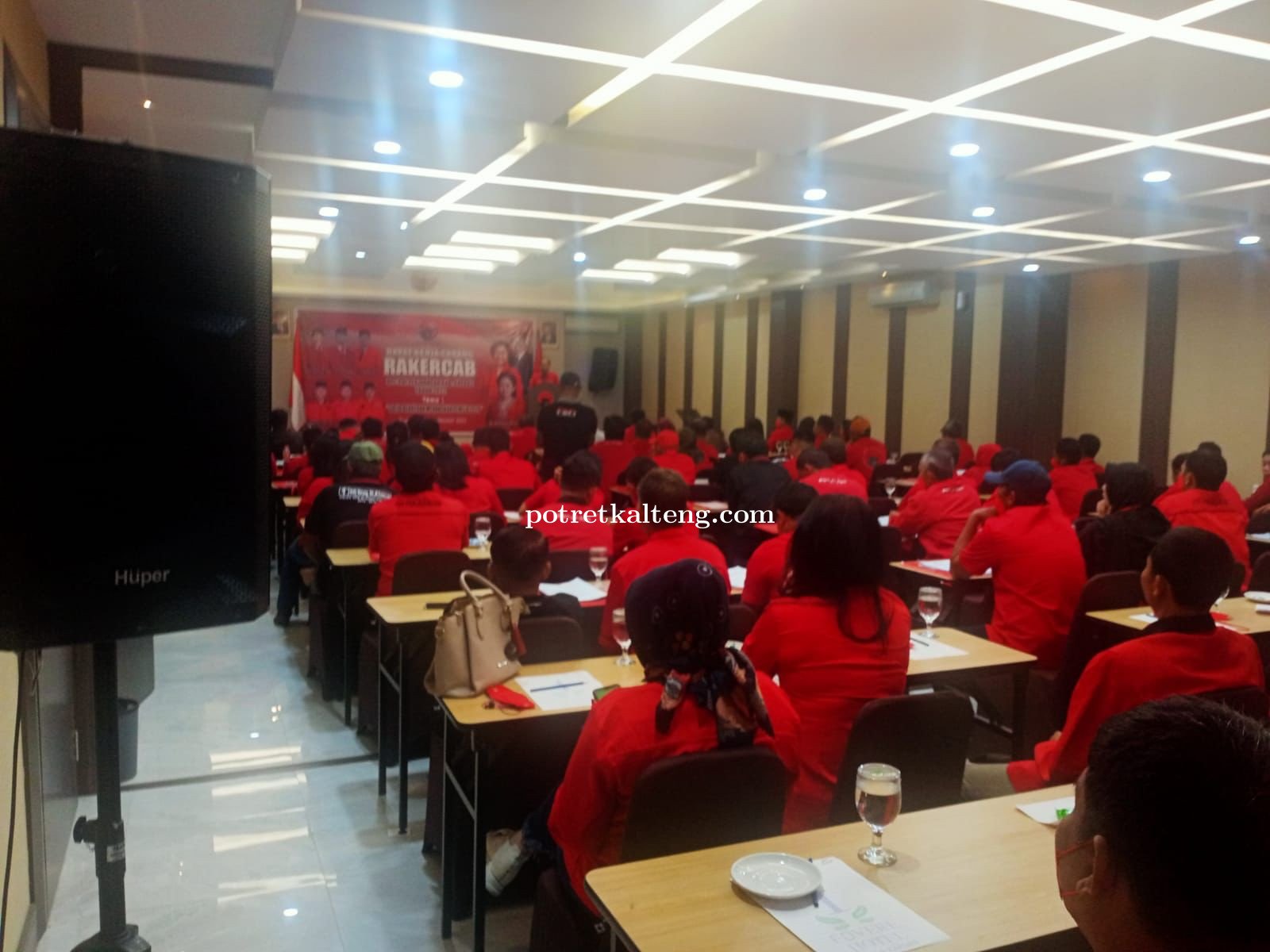 Rakercab PDIP Kapuas Diselenggarakan, Arton Optimis Kader Kapuas Raih 10 Kursi