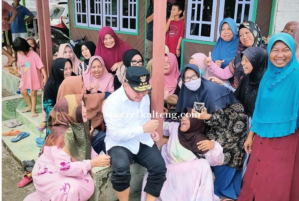 Gubernur Kalyeng Sambangi Pengungsi Banjir di Kelurahan Kotawaringin Hulu, Kobar