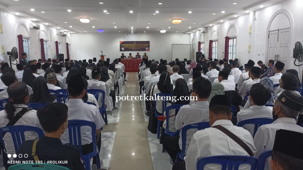 188 Petugas Pantarlih Se- Kecamatan Selat Dilantik Dan Diambil Sumpah Janji