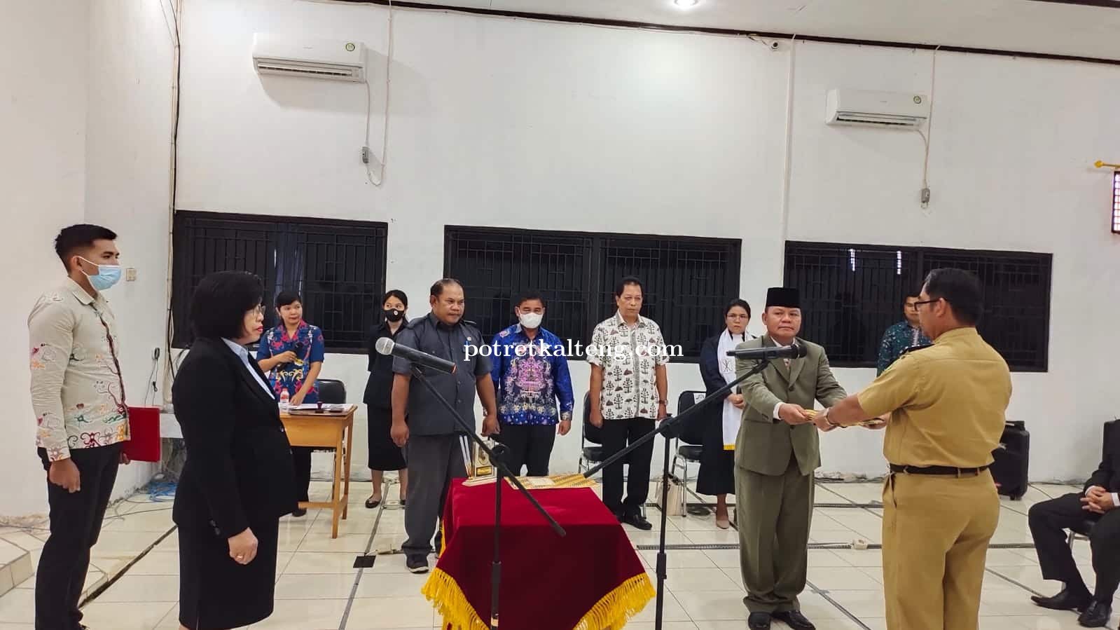 Wakil Bupati Gumas Hadiri Sertijab Camat Damang Batu