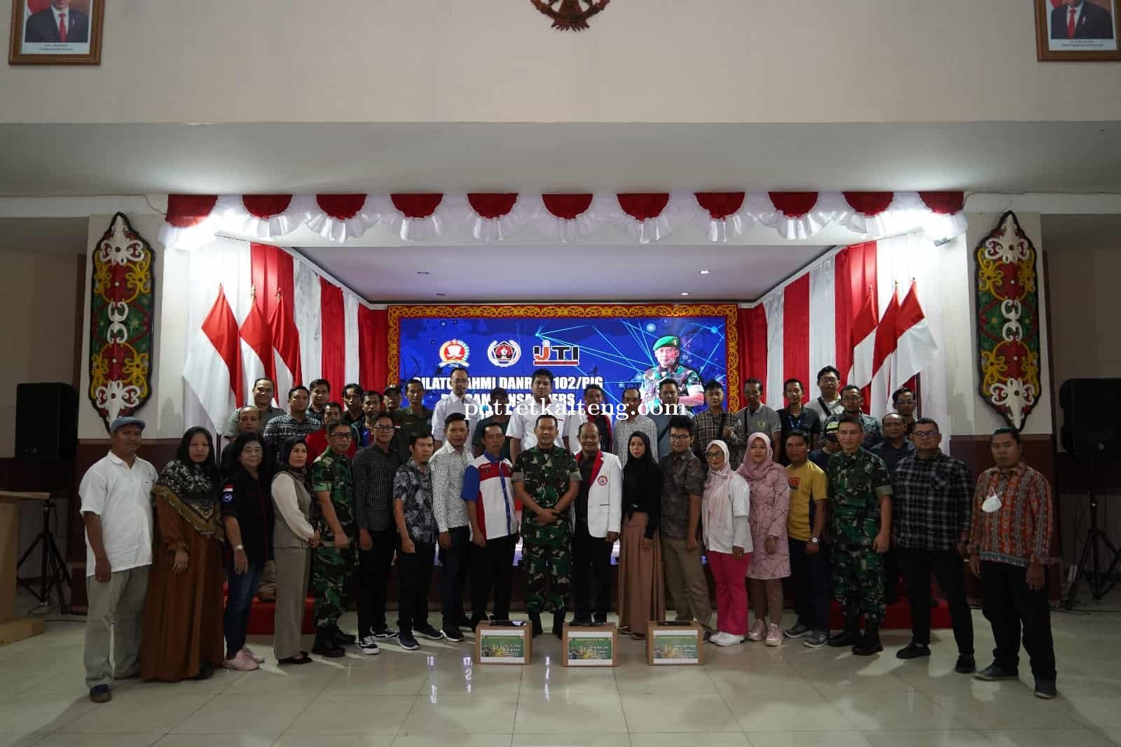 Jelang Idul Fitri Danrem 102 Panju Panjung Sirahtulrahmi Dengan Insan Pers
