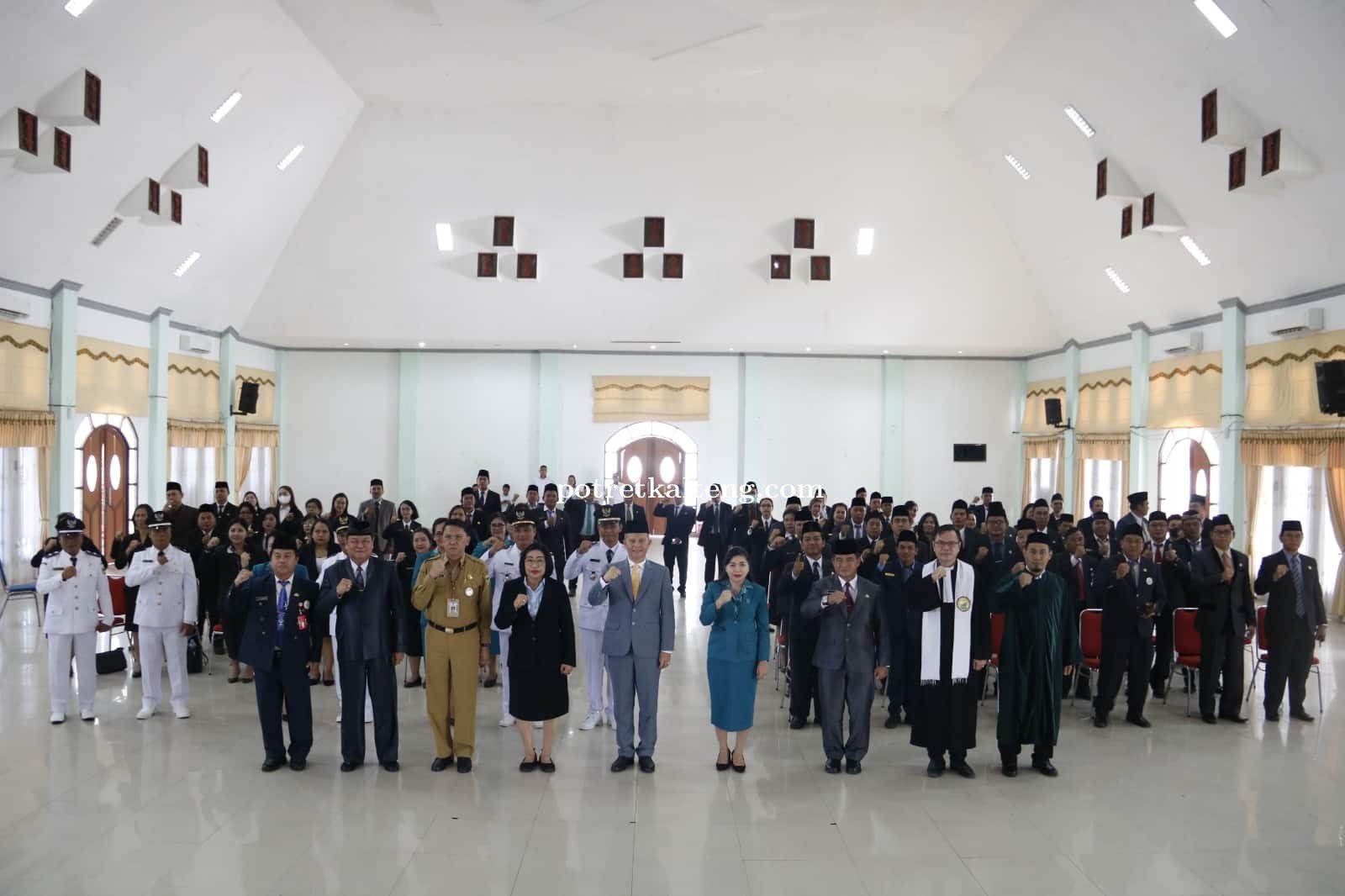Bupati Gunung Mas Lantik Sejumlah Pejabat Eselon III Camat dan Lurah